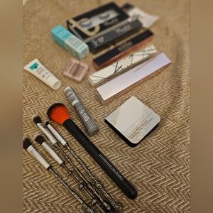 NIB Makeup Bundle (Natasha Denona, Estate, It Cosmetics, Sephora, Ciate) & Brush
